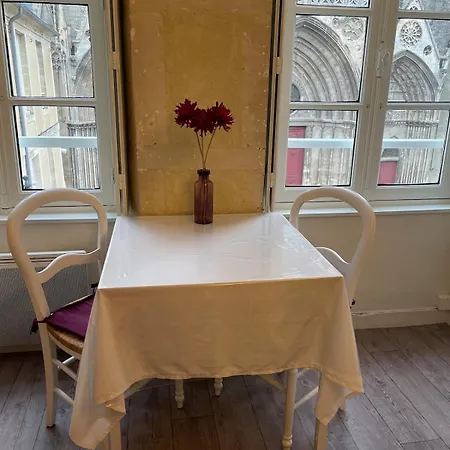 Apartamento Vue Imprenable Sur Le Parvis De La Cathedrale *